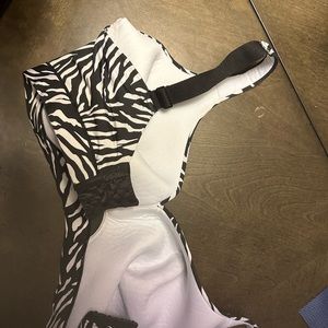 White and black zebra print no underwire comfort bra in 40F